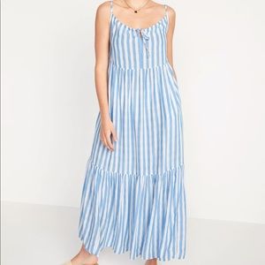 NWT Old Navy tiered maxi swing maxi dress